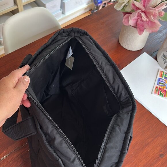 J. CREW Puffer Logo Tote Bag With PrimaLoft New With Tags - Picture 9 of 9